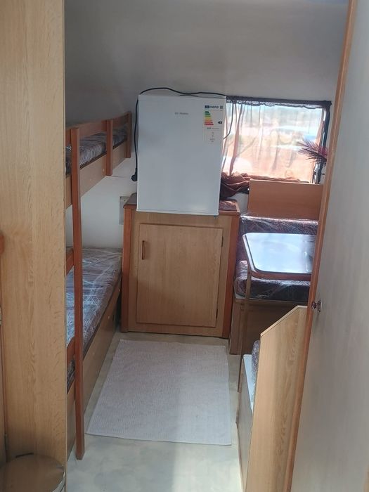 Vendo uma rolete caravana