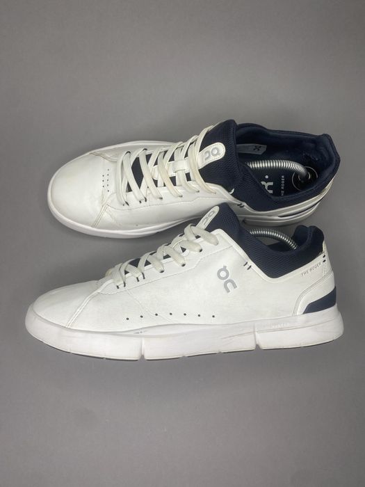 On Cloud Roger базові кросівки шкіряні дегенькі класика 45р оріг