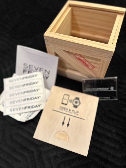 Pudełko do zegarka SevenFriday
