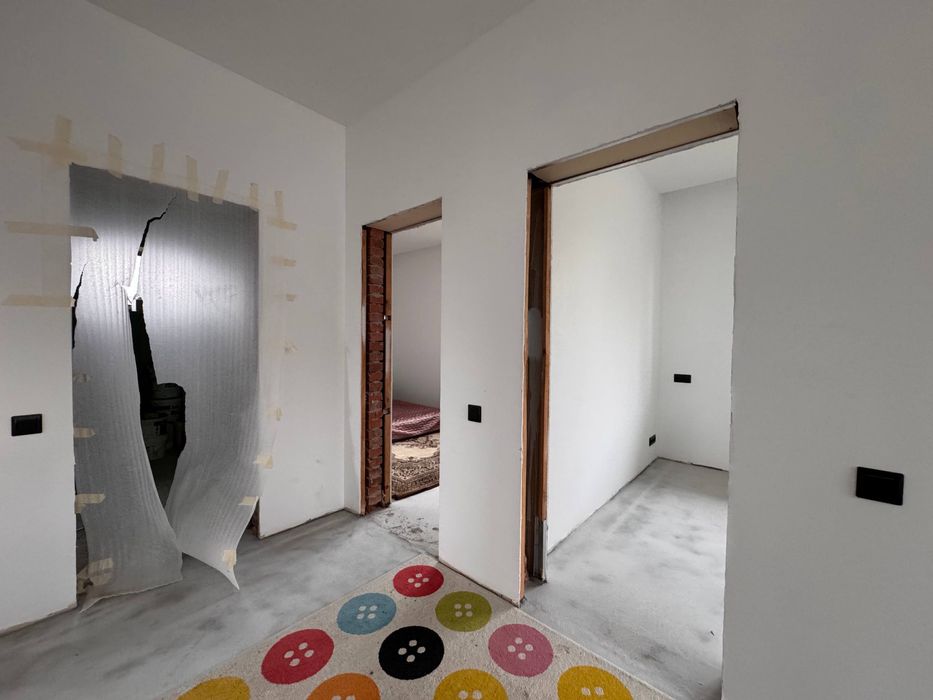 Продам современный  дом 215 м², Павленки, Ньютона, 8,5 соток( код 5704)