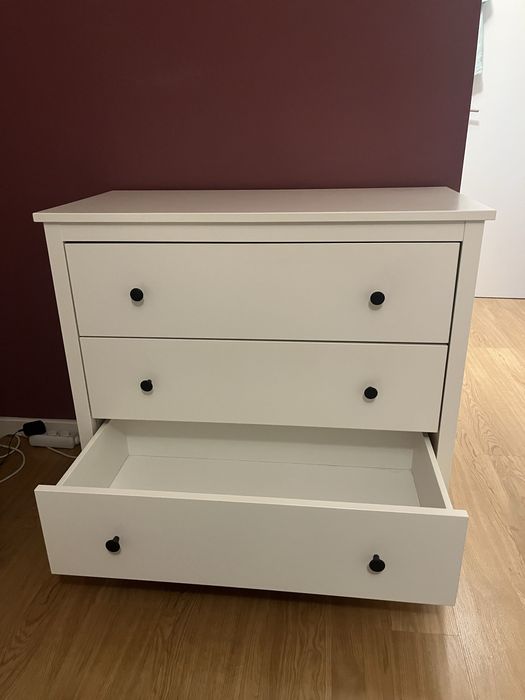 Cómoda HEMNES, IKEA, com 3 gavetas