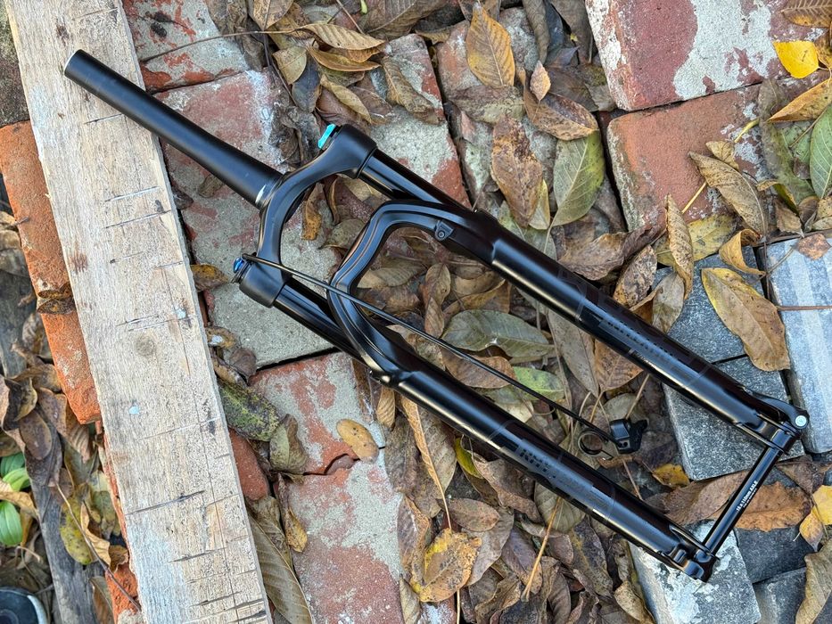 Повітряна вилка FOX Rhythm 32 Float BOOST + манетка FOX