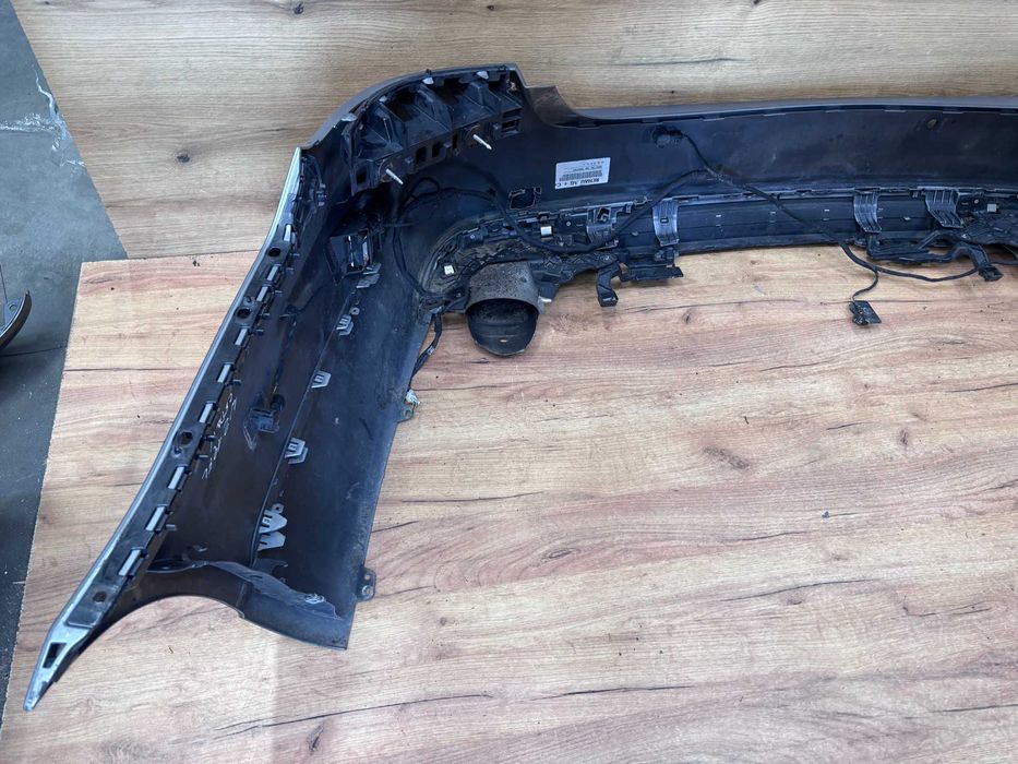 Zderzak tylny Mercedes W212 lift sedan 6x pdc kolor 792