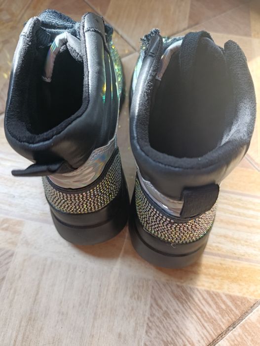 Крассовки высокие.