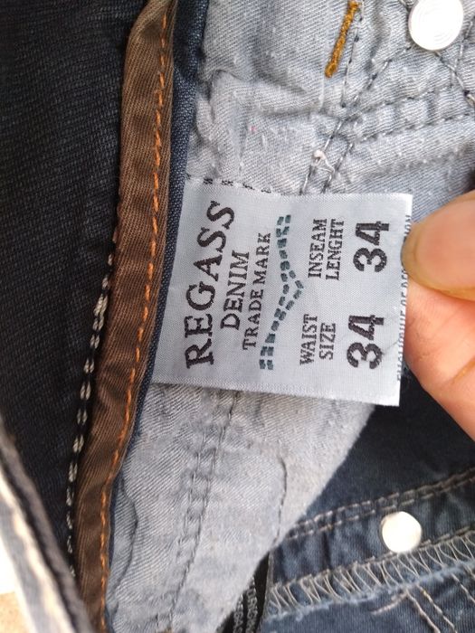 Джинсы новые Regass