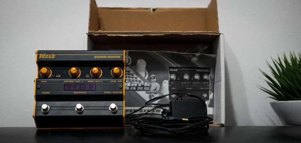 Pedal Markbass Super Synth como novo
