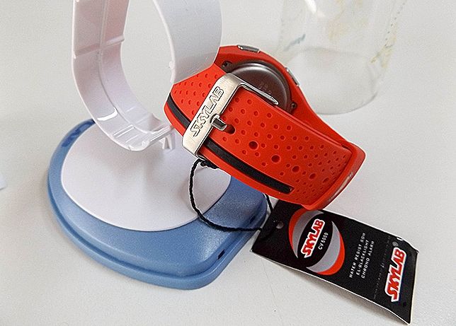 Relógio desportivo - 5 alarmes, contagem decrescente e cronómetro