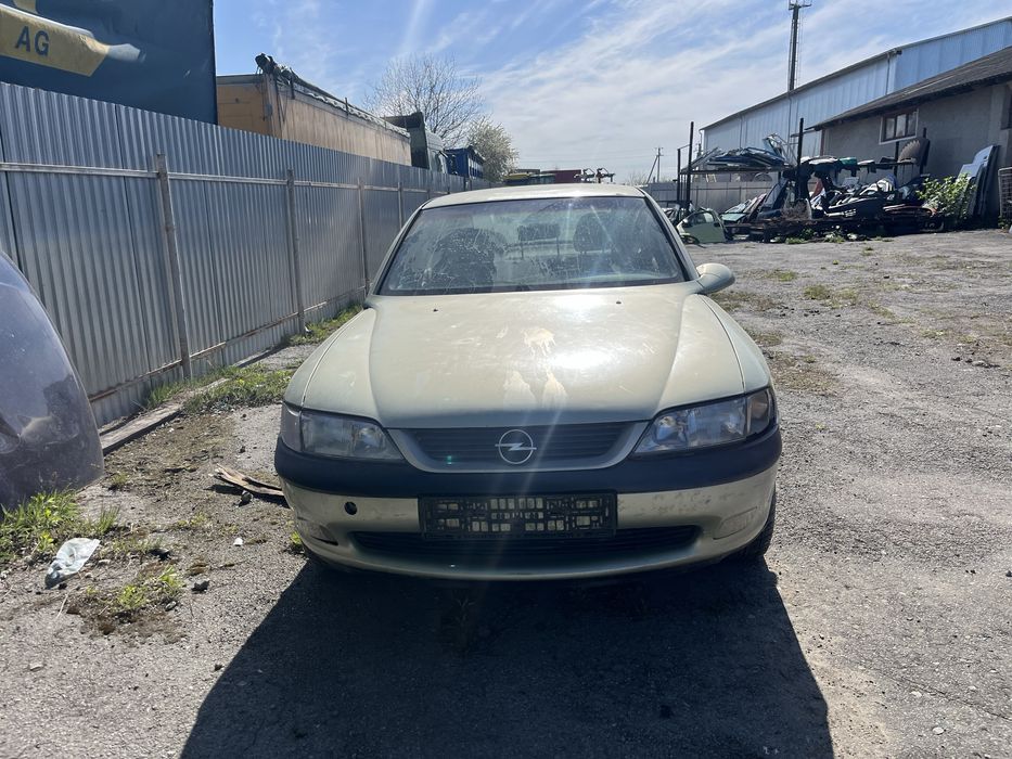 Розбір Опель Opel Vectra 1996р 2.0