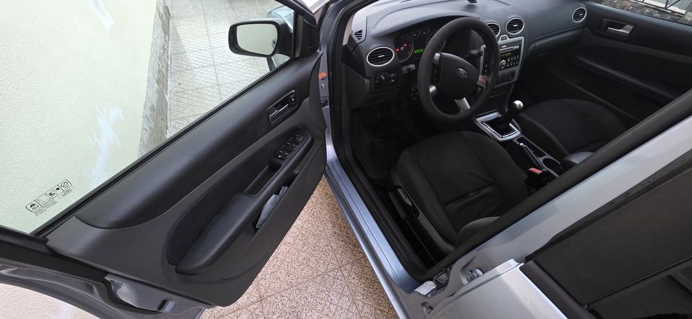 Ford Focus SW — fotografia 7
