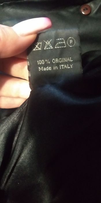 Кожаная куртка Прада оригинал под реставрацію