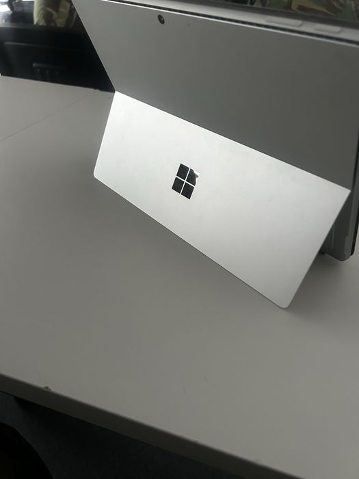 Microsoft surface 13 pro