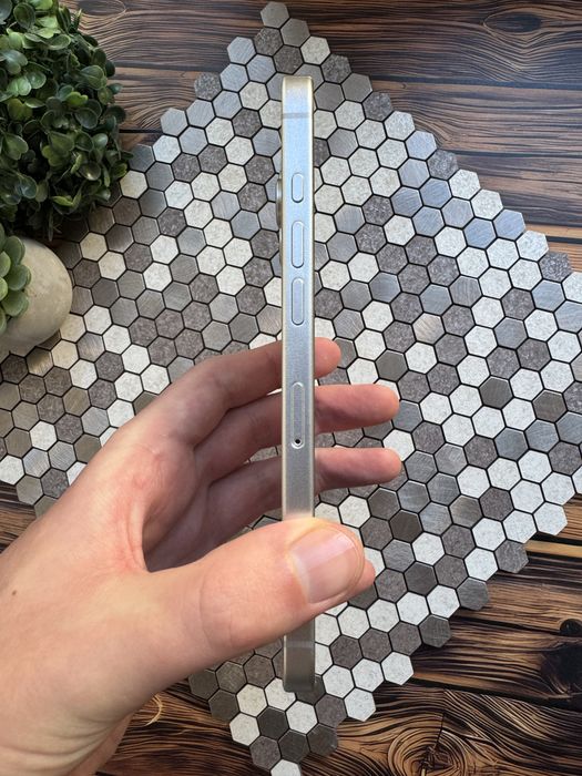 Макет/муляж iPhone 16 серії