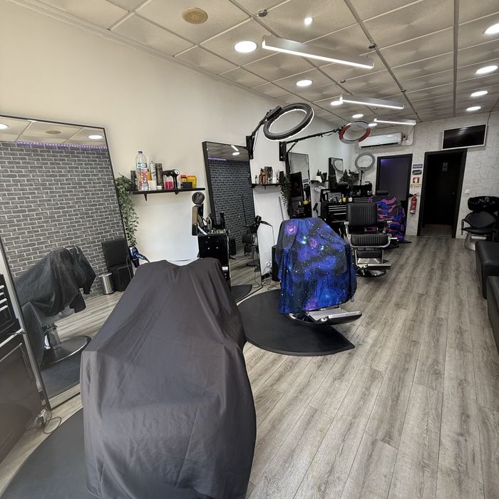 Trepasse de Barbearia em Loures
