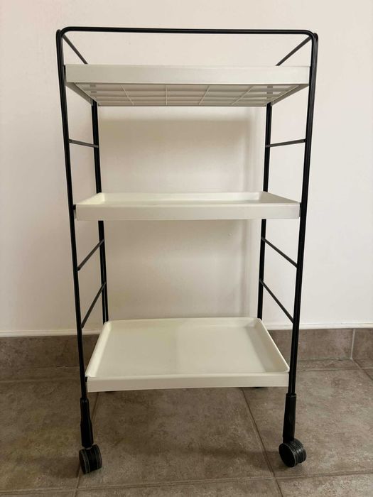 Biała półka na kółkach – 72,5 × 38 cm – bardzo dobry stan
