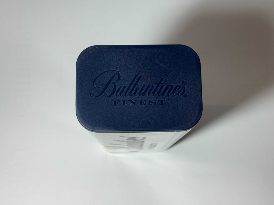 Подарочная металлическая коробка с формой для льда BALLANTINE'S Whisky