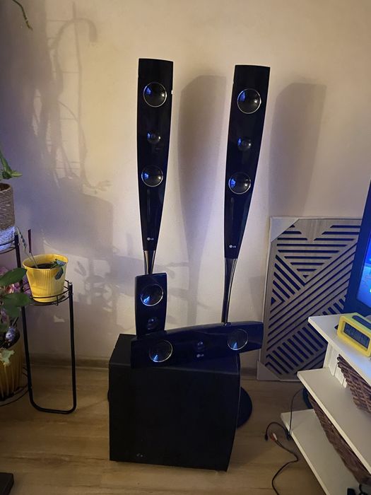 Zestaw glosnikow LG kino domowe