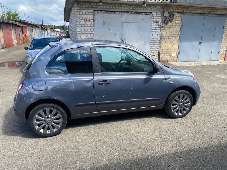 Nissan micra 3D 2008