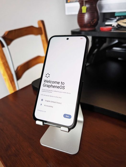 Google Pixel 8a com GrapheneOS – Privacidade Total | Como Novo