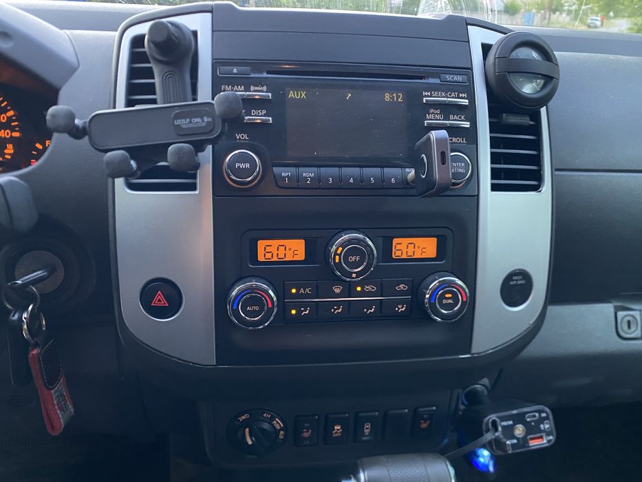 Nissan Frontier SV 4x4