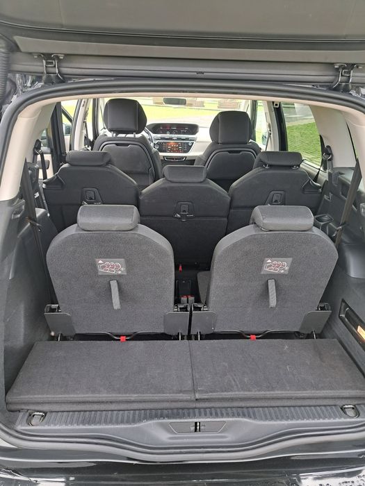 Aluguer Carrinha 7 lugares