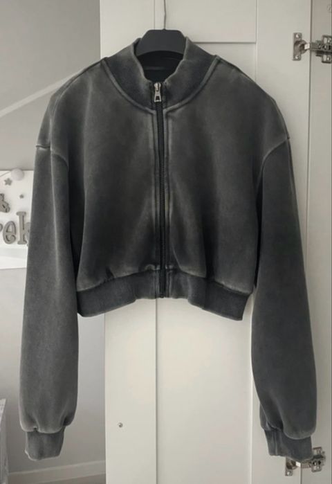 Nowa krótka bluza rozpinana rozmiar M