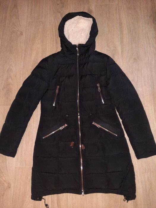 Жіноча зимова куртка