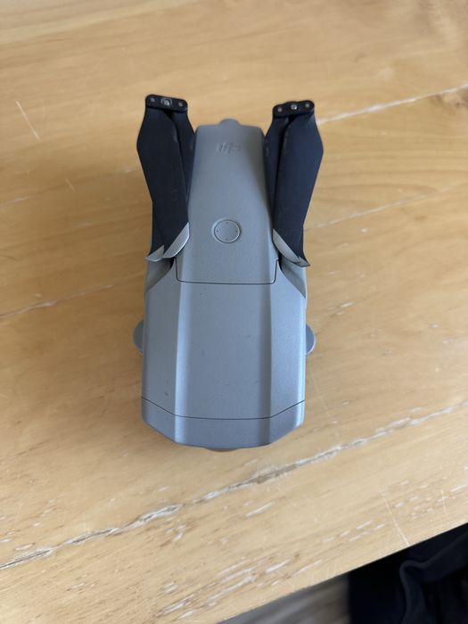 DJI mavic air 2 dron