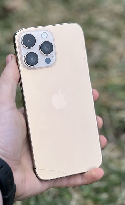 Продам iPhone 16 Pro Max 512GB
