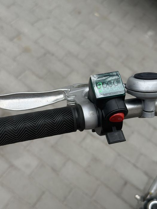 Електровелосипед Batavus повний комплект Європа ручка газ
