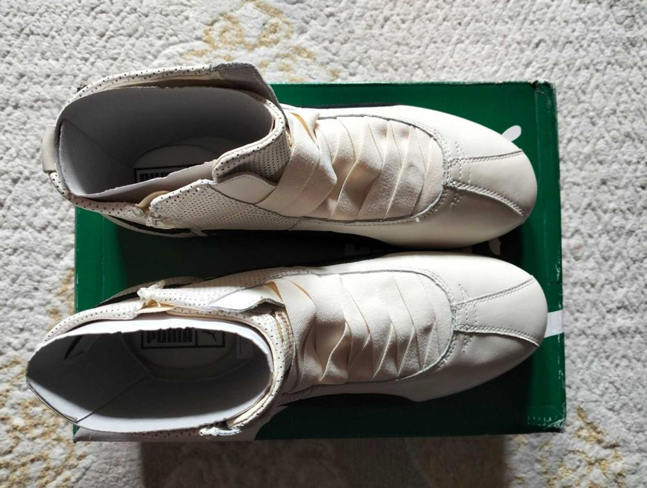 Жіночі кросівки PUMA Eskiva Mid