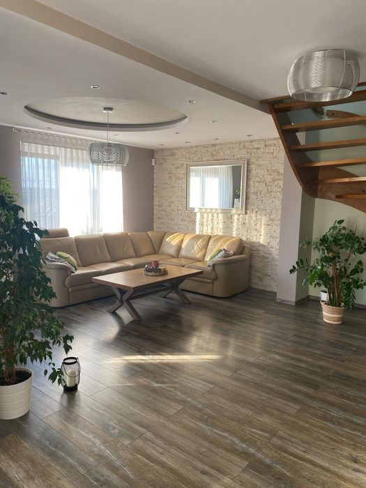 Dom wolnostojący z ogrodem Skarbimierz- idealny dla rodziny!