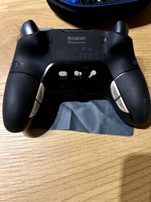 NACON PS4 Revolution Unlimited Pro Controller