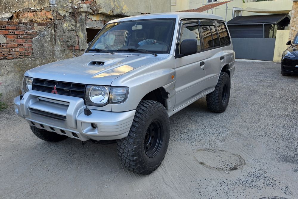 Mitsubishi pajero 2.8 td abas largas — photo 2