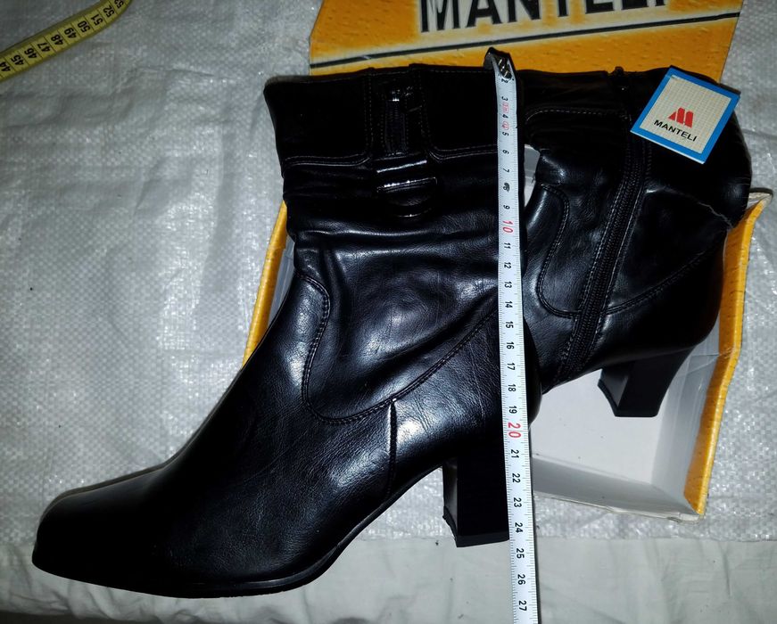 р 36 Полусапожки зимние напівчобітки зимові нові незадовільний стан