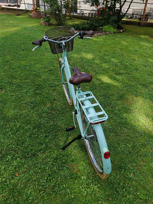 rower damski B"TWIN  bardzo ładny