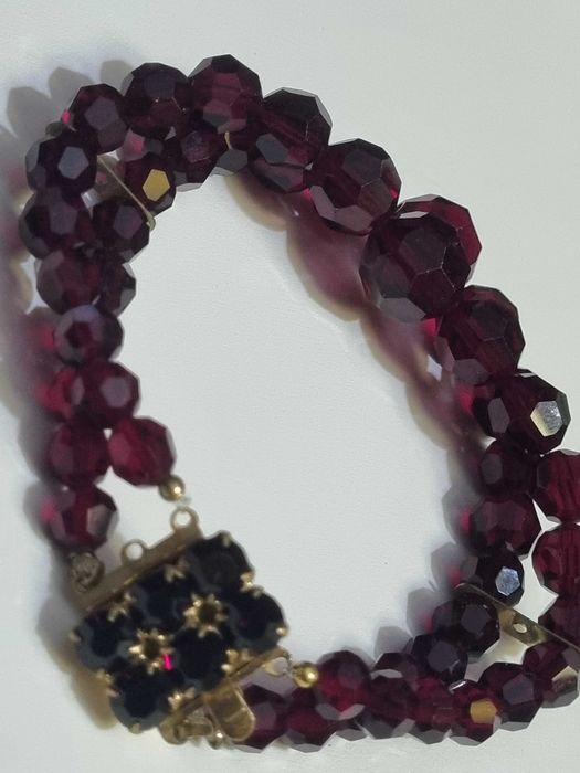 гранатовое стекло ожерелье и браслет. Винтаж.