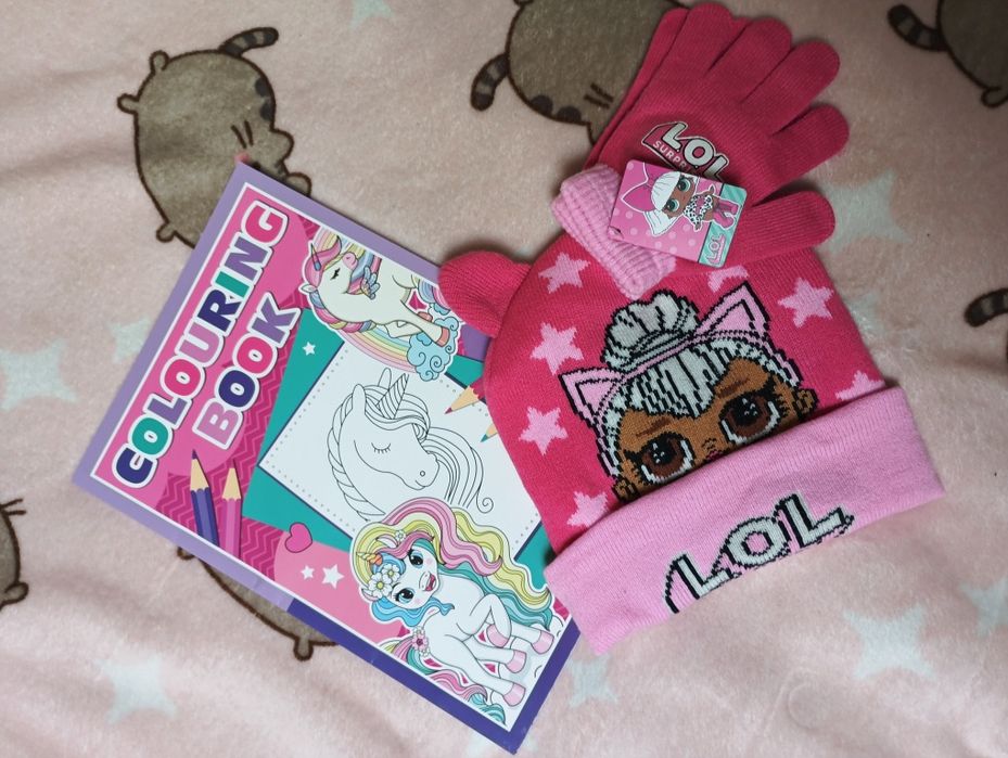 Zestaw czapka rękawiczki LOL i kolorowanka nowe