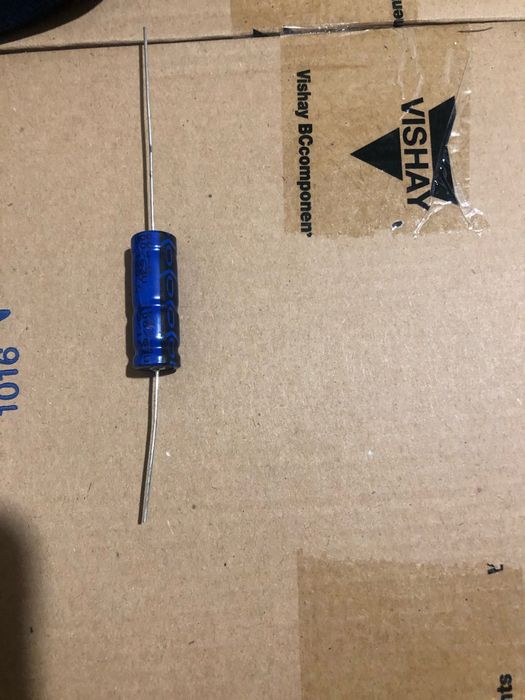 Конденсаторы Vishay електролитические радиальные