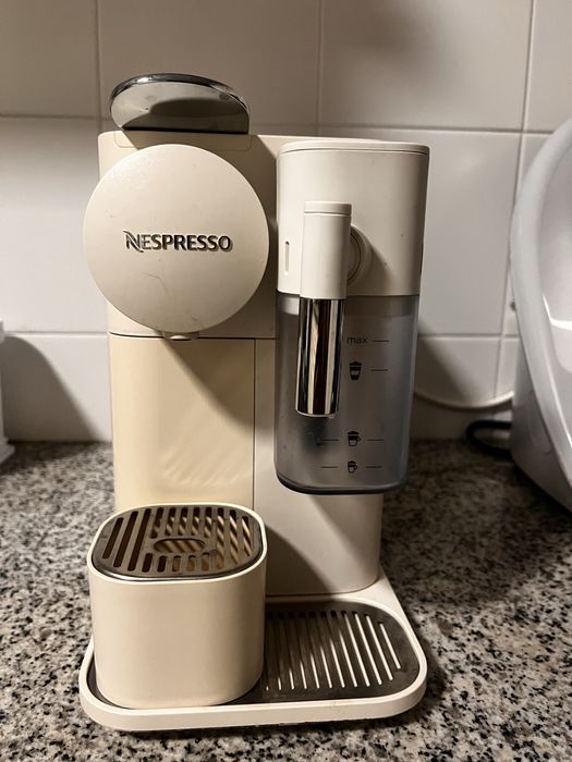 Nespresso Delonghi Latissima One