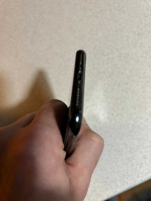 Sprzedam iPhone X, uszkodzony