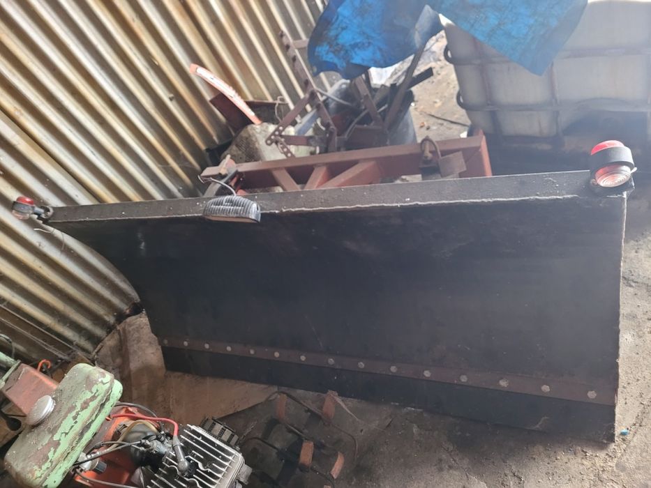 Pług do odsnieżania