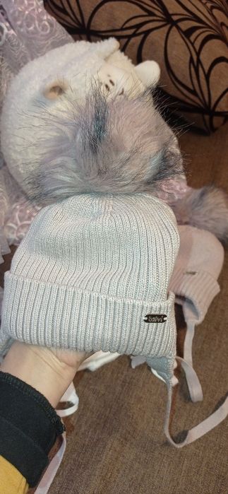 Шапочки зимові на дівчинку, двійнят 40,42 розмір