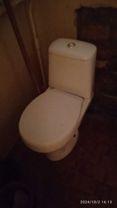 Продам 2-х-комнатную квартиру в центре Покотиловки