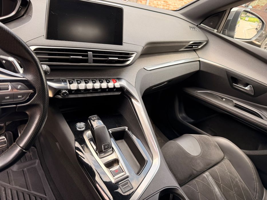 Peugeot 3008 GT 2018r