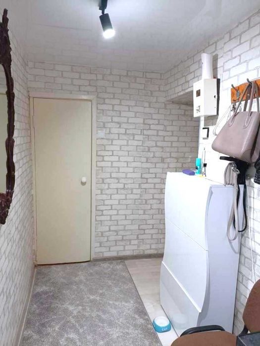 Продаж 2 Кімнатної Квартири з Ремонтом. Окремі Кімнати. ТРЦ "Екватор"