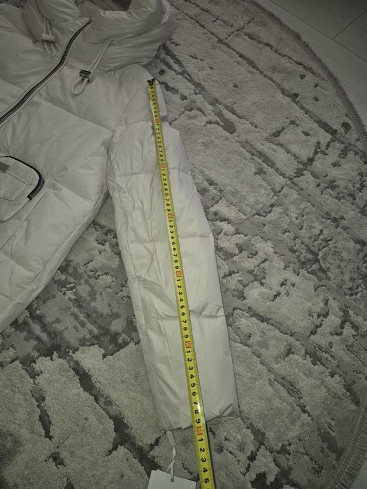 Курточка зимова         .