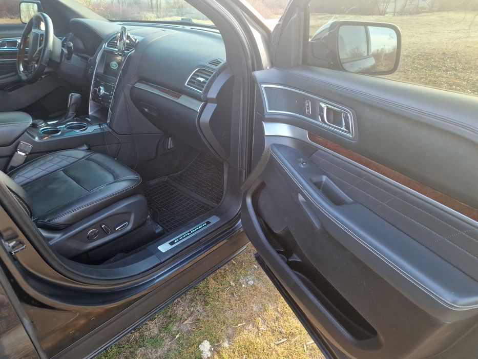 Ford Exploere Platinum 2017 Максимальная комплектация