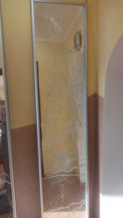 Шафа на балкон в.248 ш.103 г.55 см + тумба в.55 ш.99 г.50 см