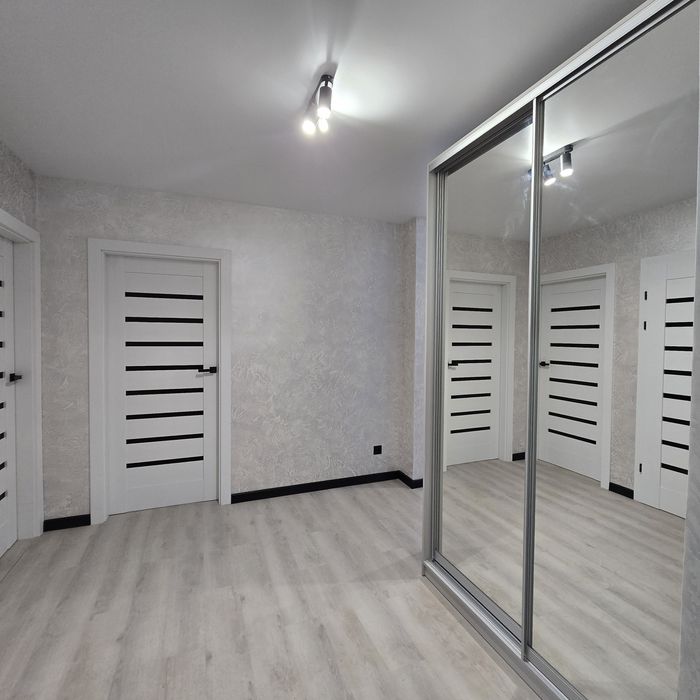 ВЕЛЕС/U-One 2 кімнатна з кухнею-студією 3 поверх 64м