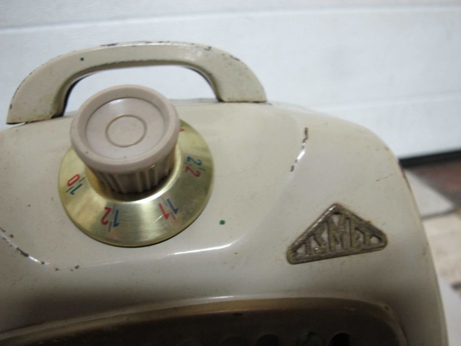 Stary grzejnik Vintage